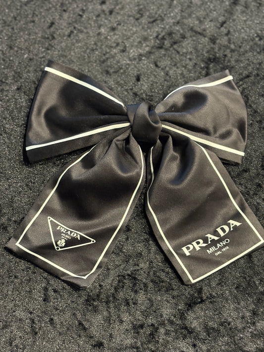 Monochrome Luxe Bow Set