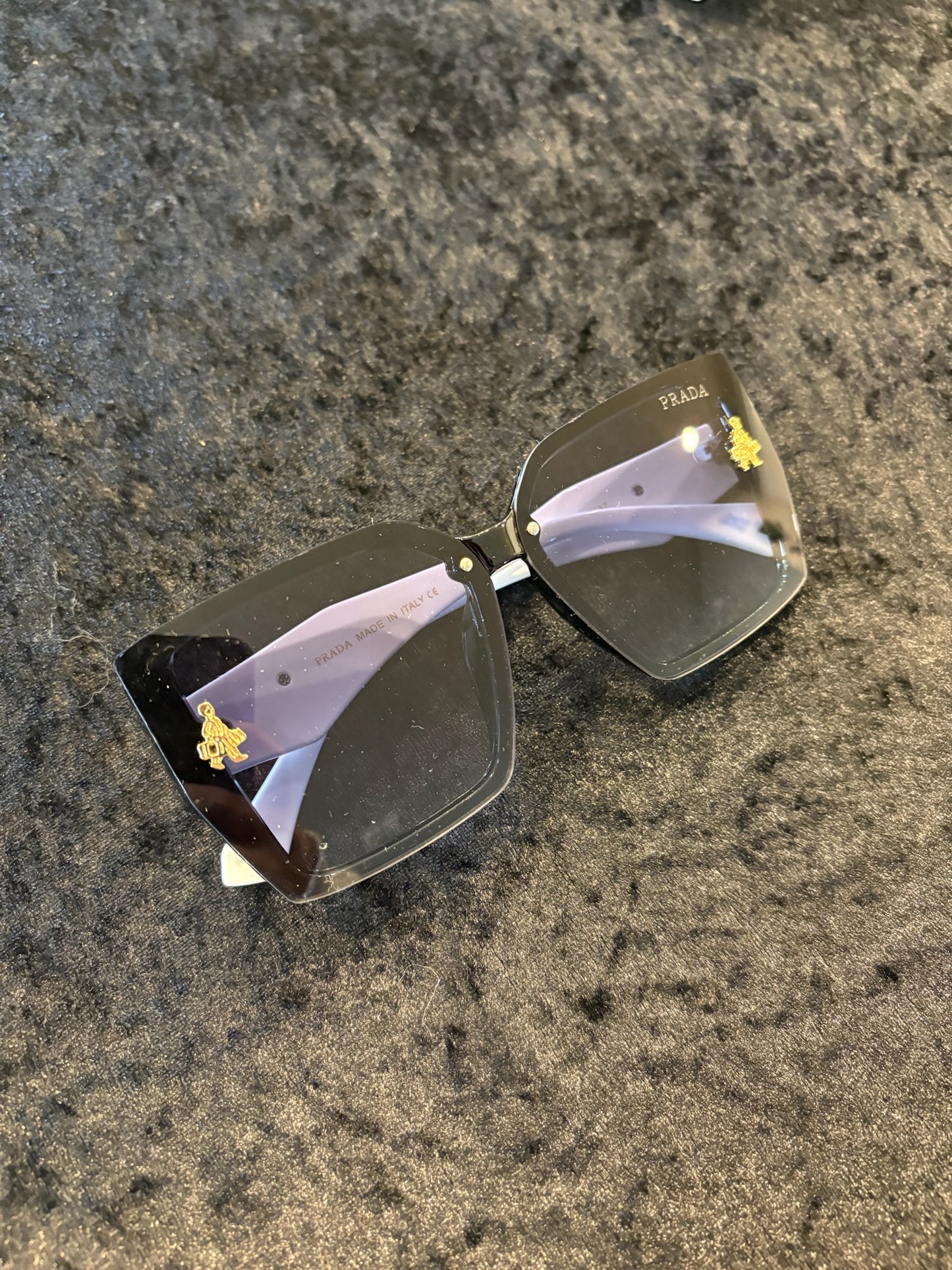 Uptown Oversized Sunnies