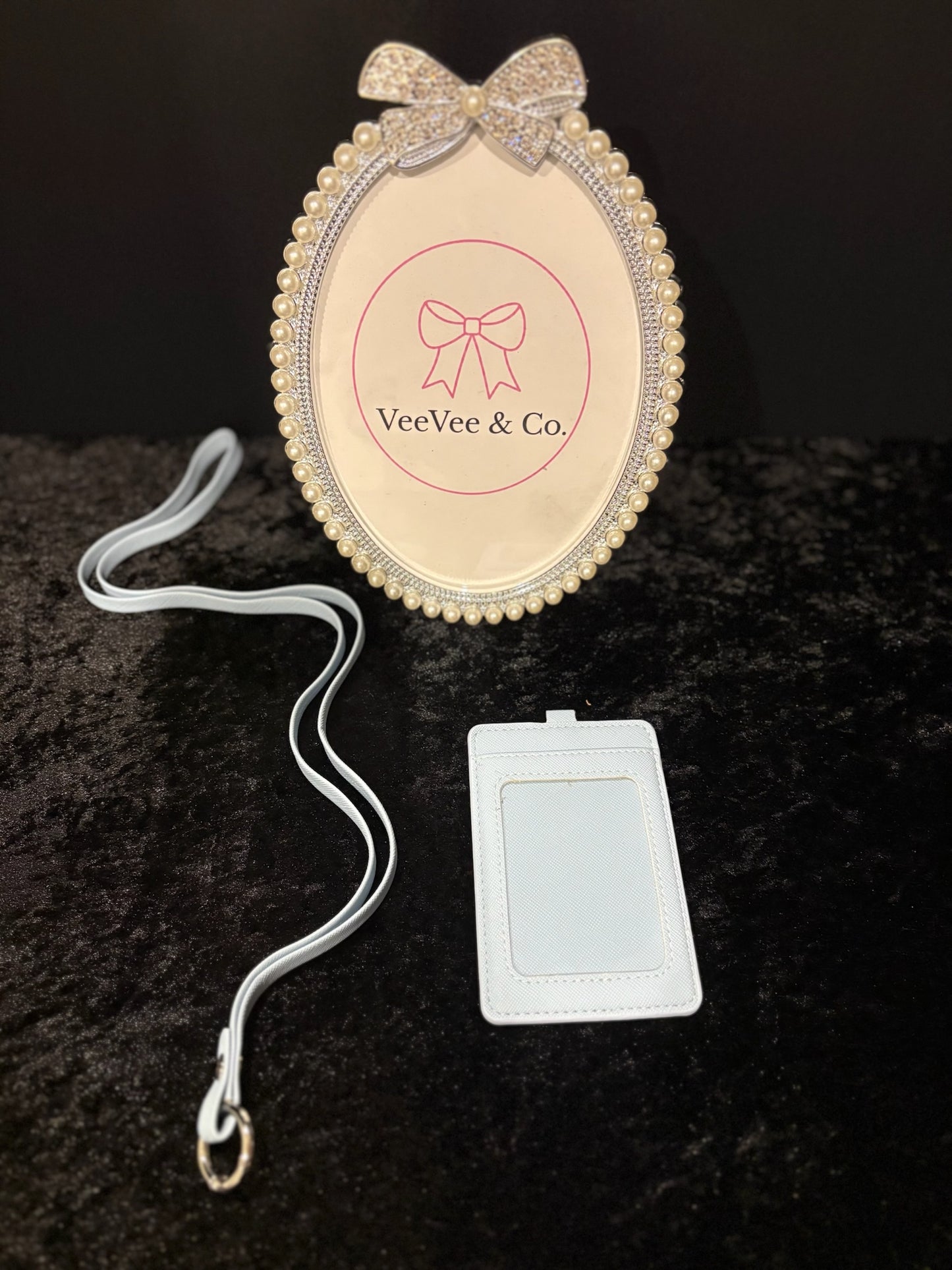 Blue Skies Badge Holder β§ Luxe Lanyard Set