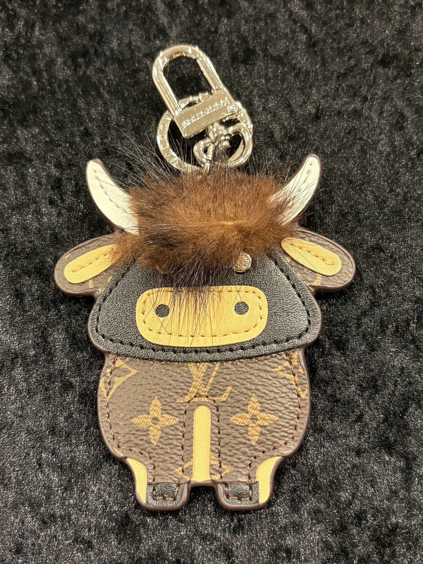 Fluffy Highland Mini Charm
