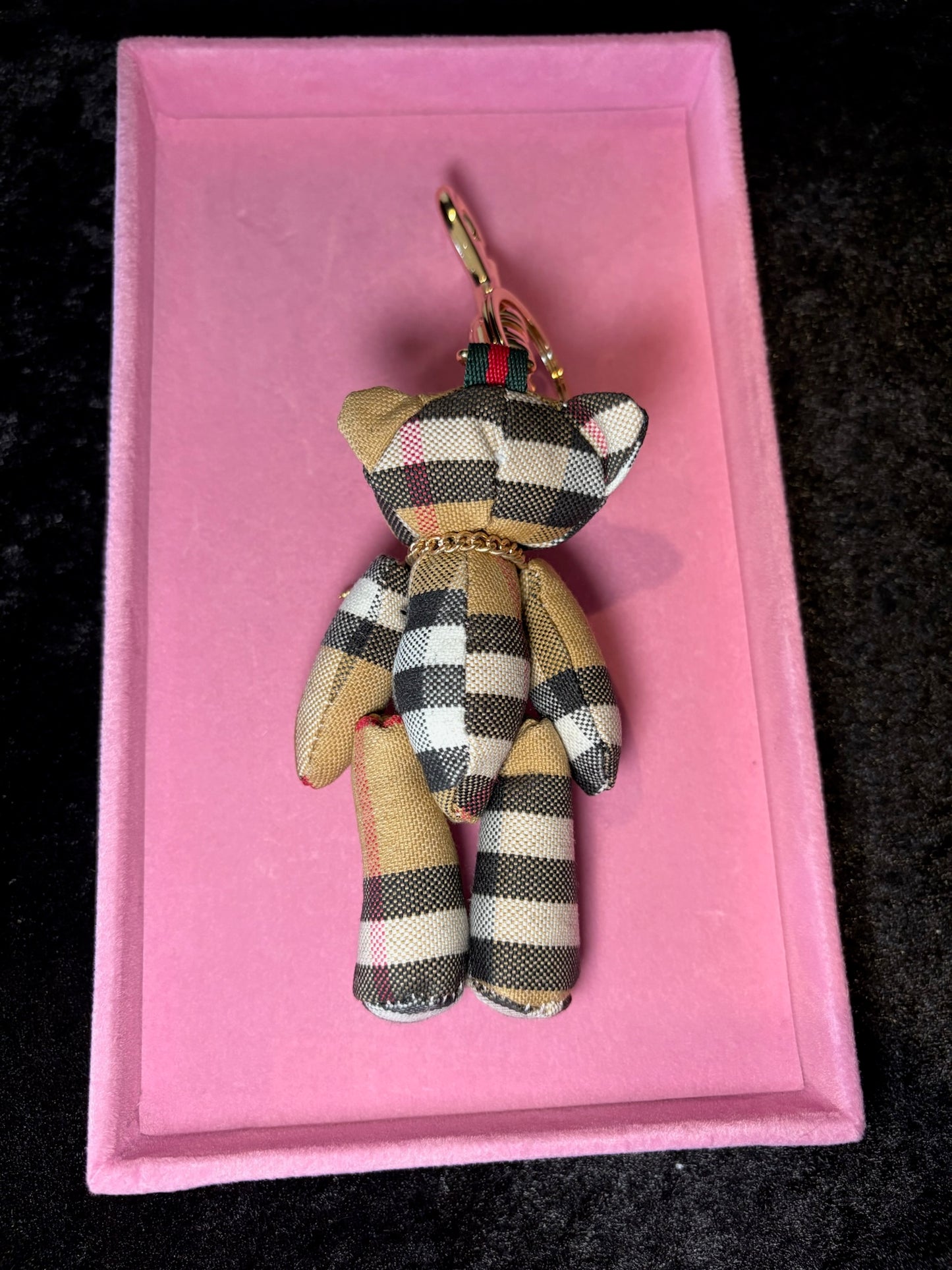 🧸✨ Luxe Little Bear Keychain | Gold Charm Accessory 💛