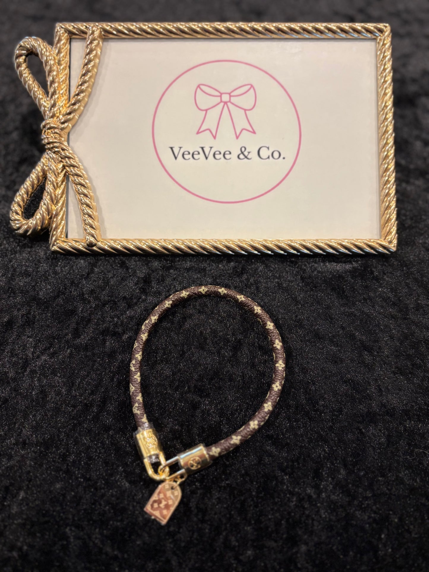 Chic Layered Bracelet β Gold Keylock Detail