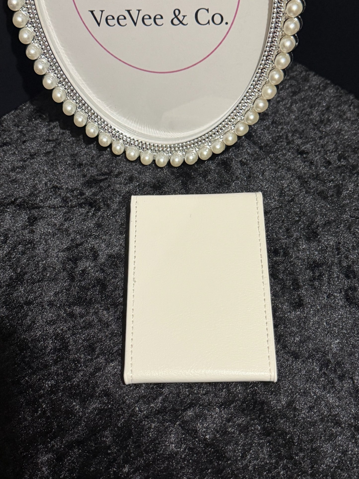 The Color Me Chic Card Holder