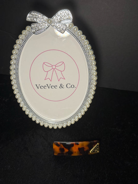 Tortoise Chic Hair Barrette