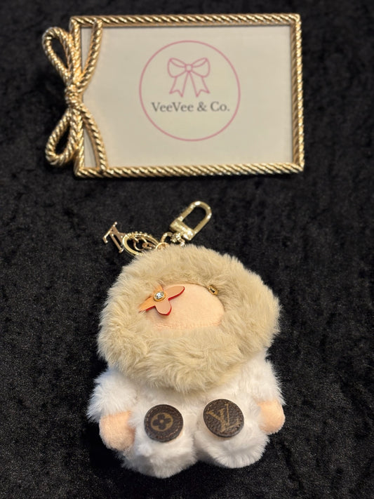 Ivory Plush Icon Charm – Faux Fur Bag Accessory