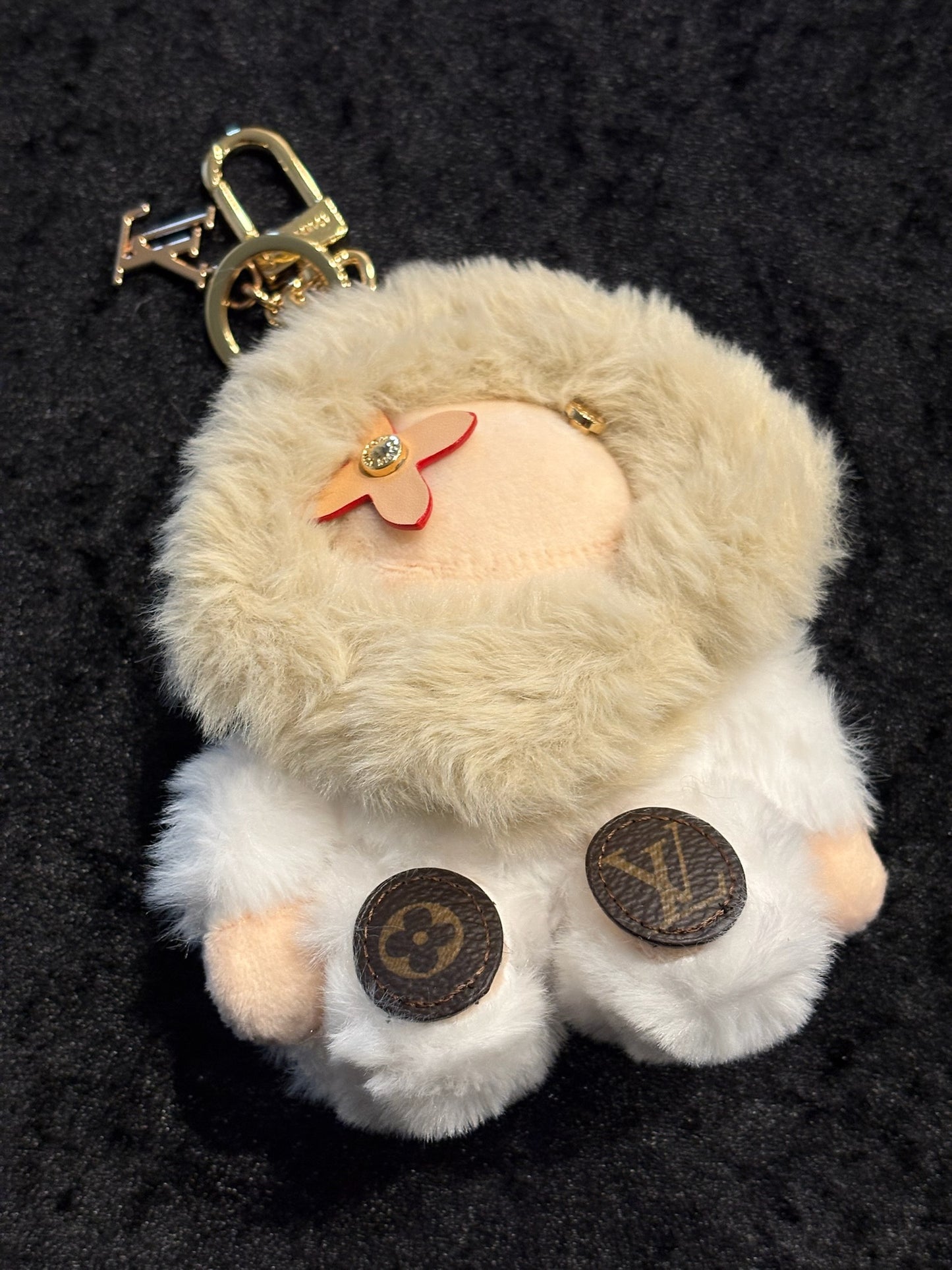 Ivory Plush Icon Charm – Faux Fur Bag Accessory