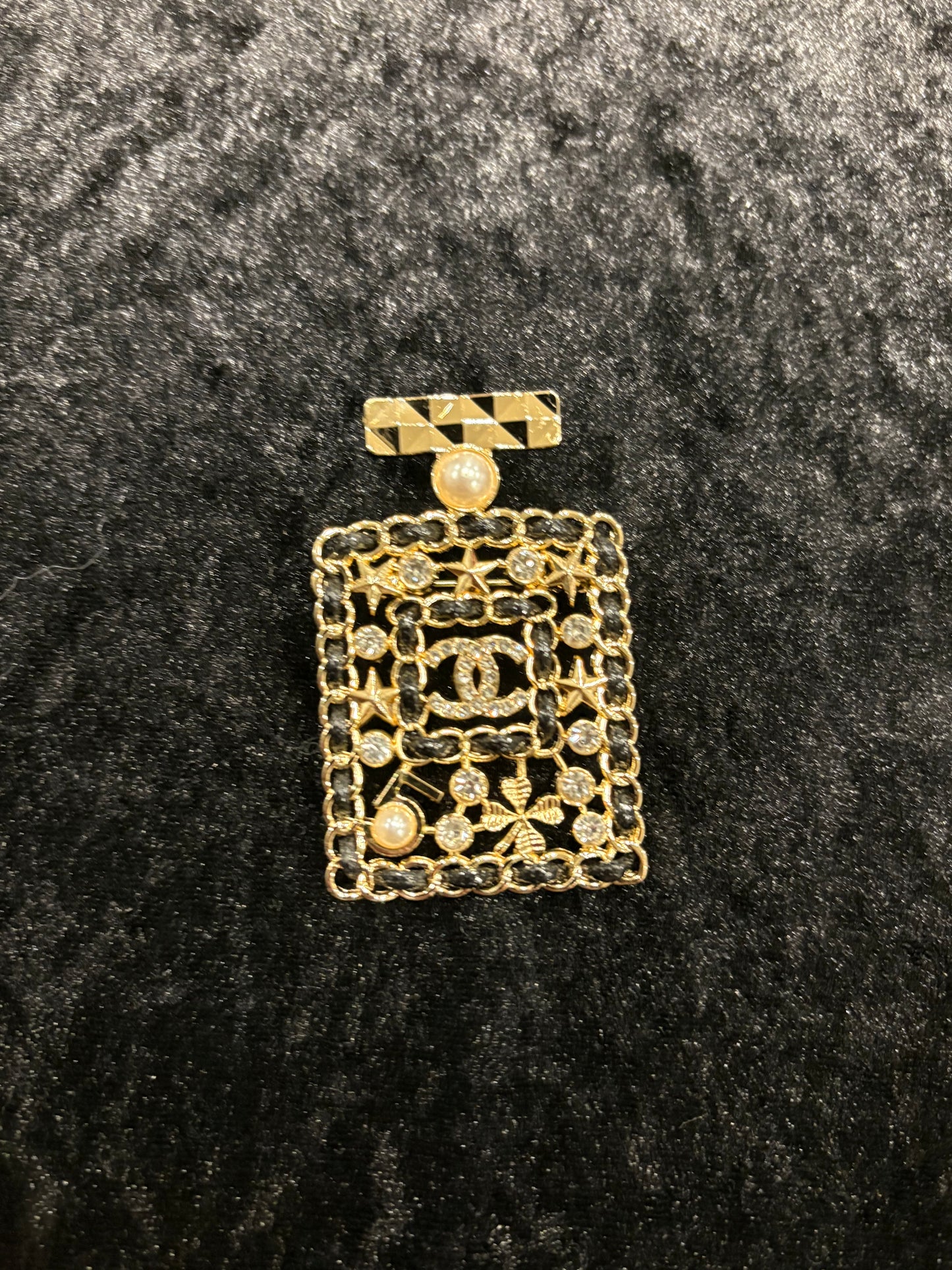 Glam Vanity Brooch
