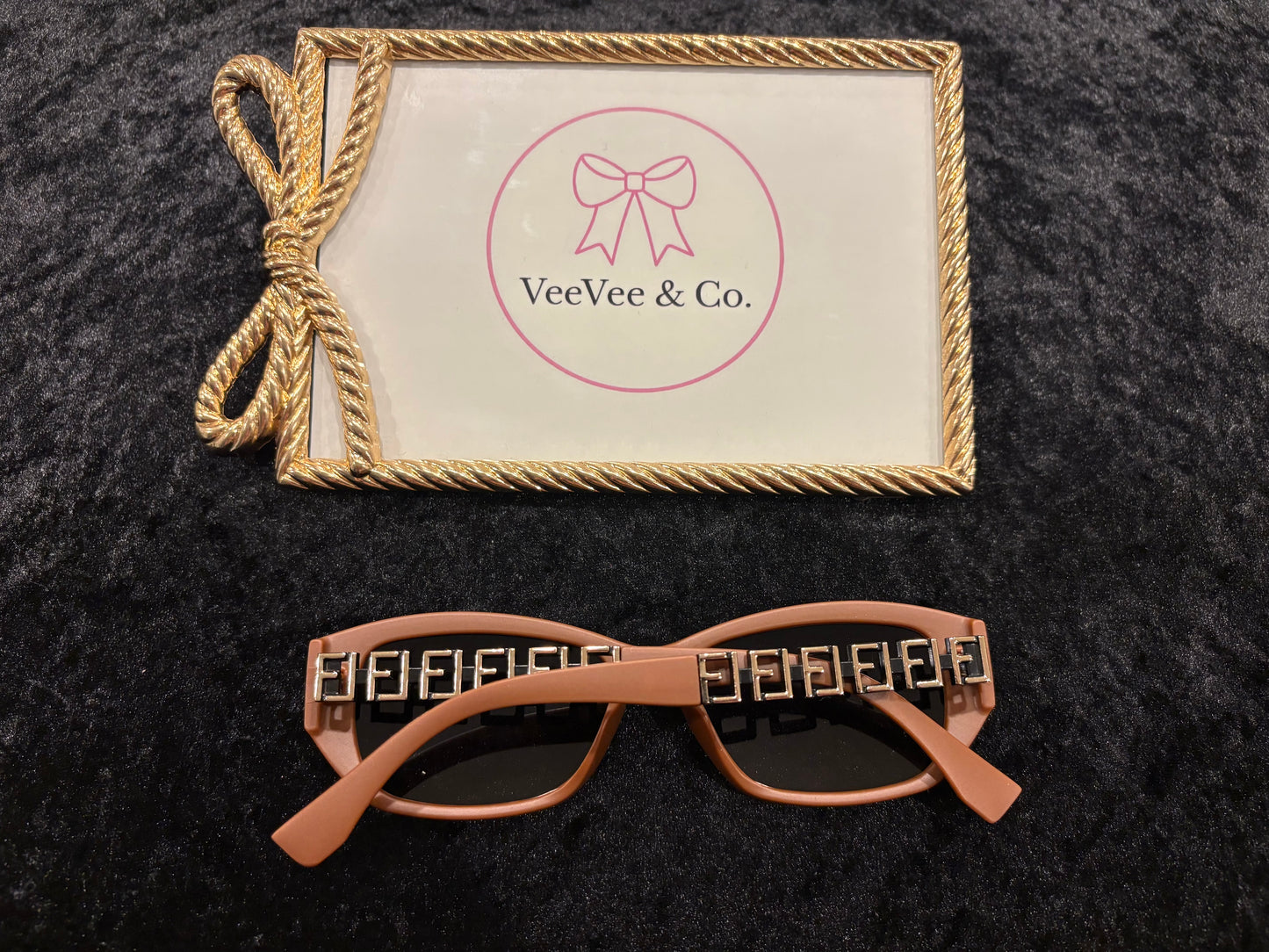 Amber Oval Sunnies