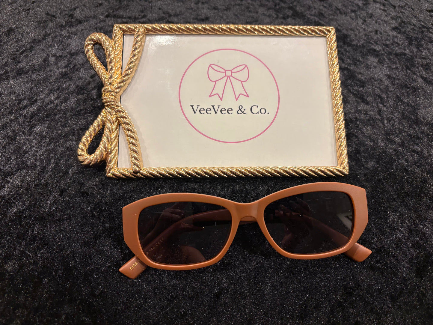 Amber Oval Sunnies