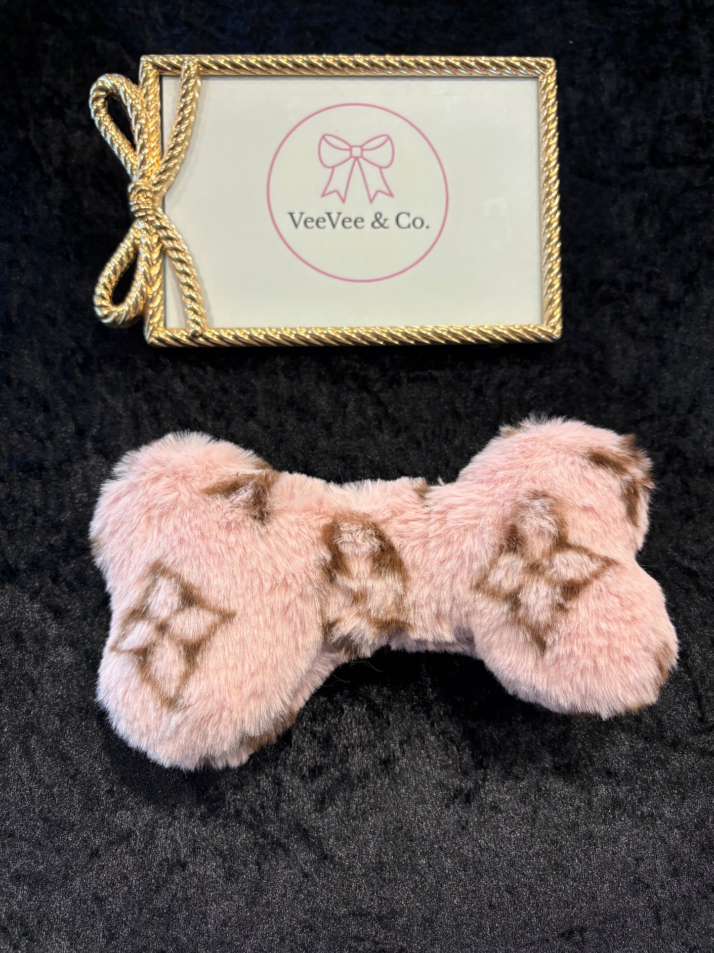 Paw de Luxe Bone
