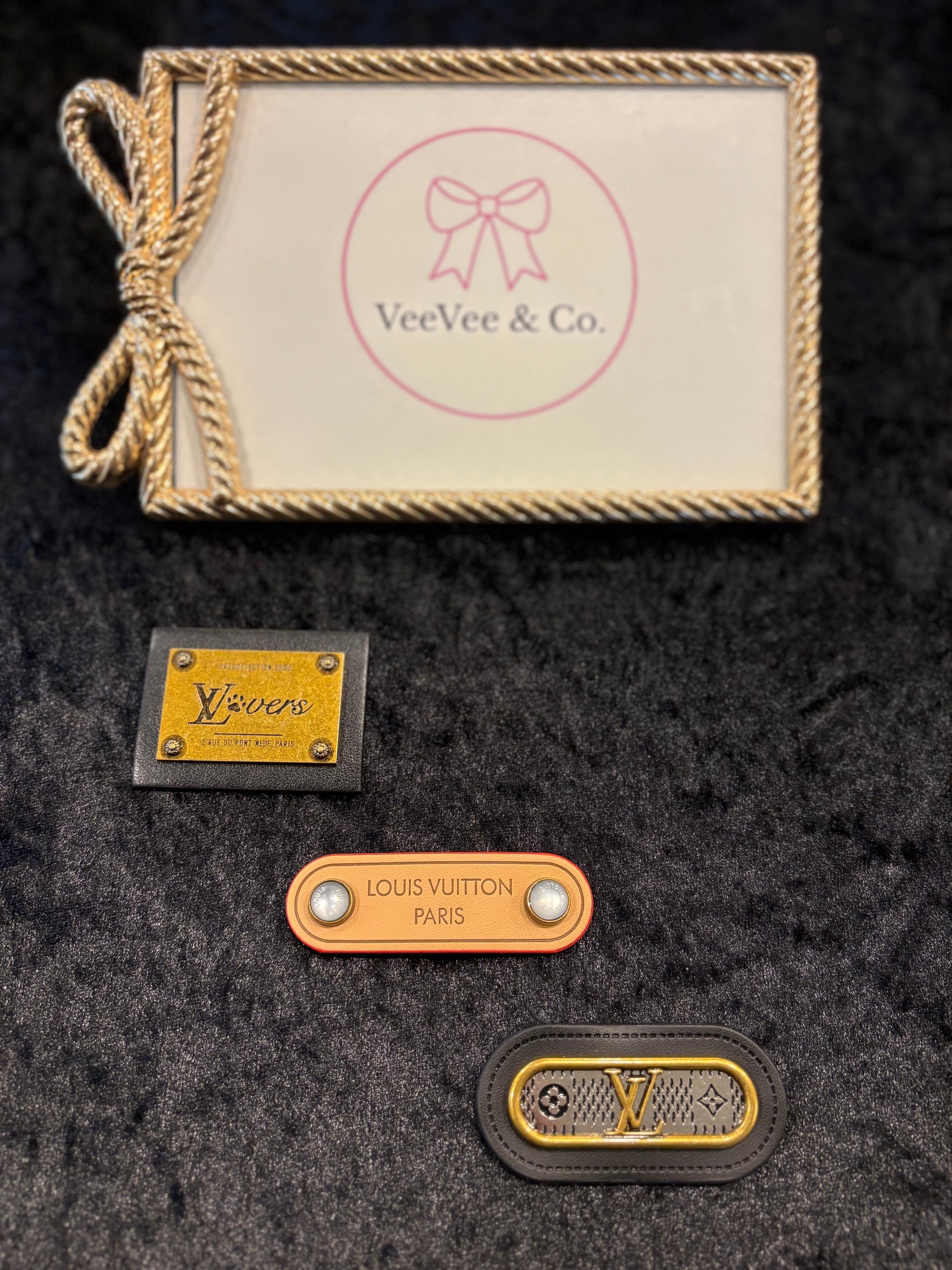 Luxe Label Charms