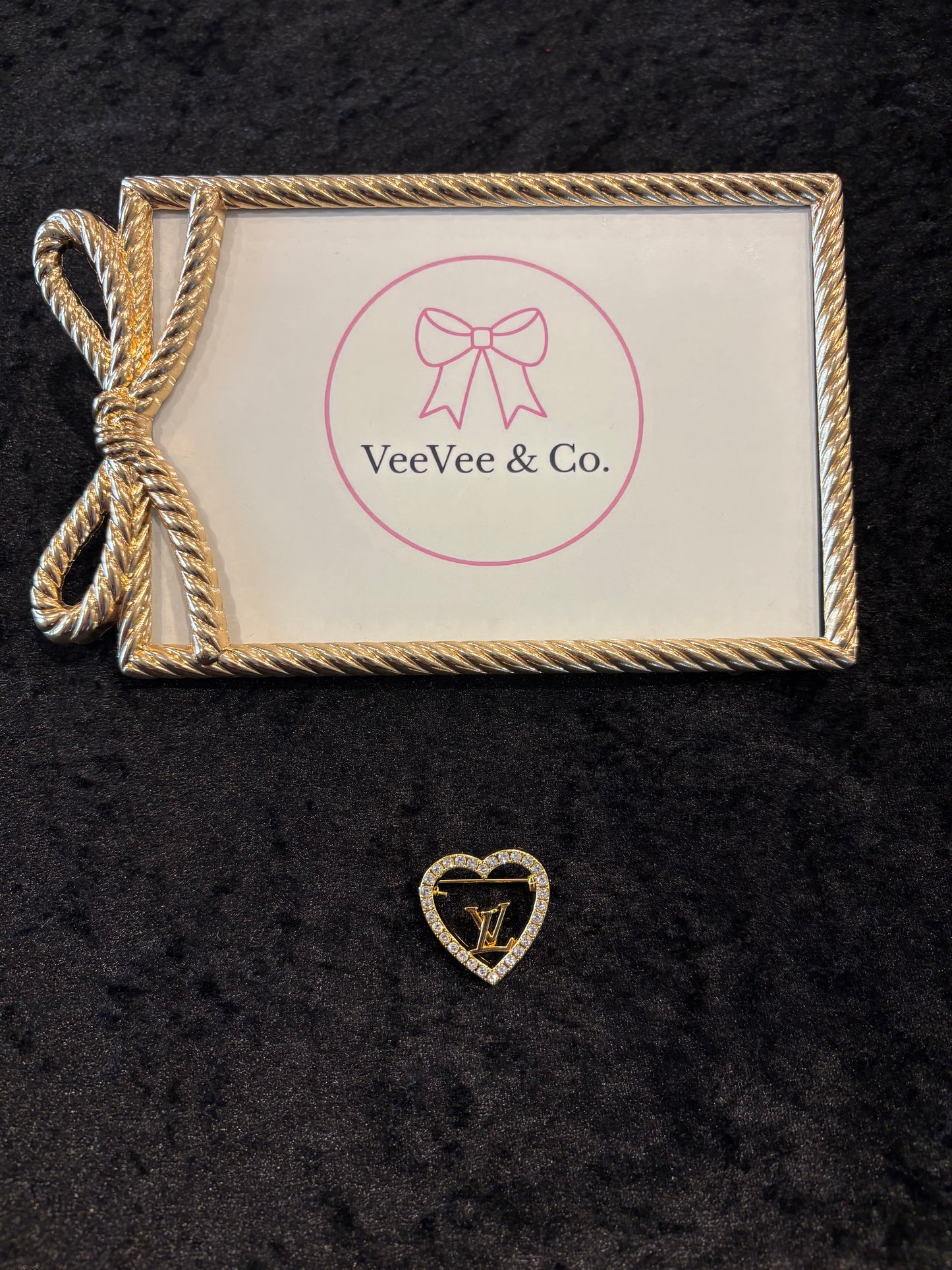 Romantic Gold Heart Brooch