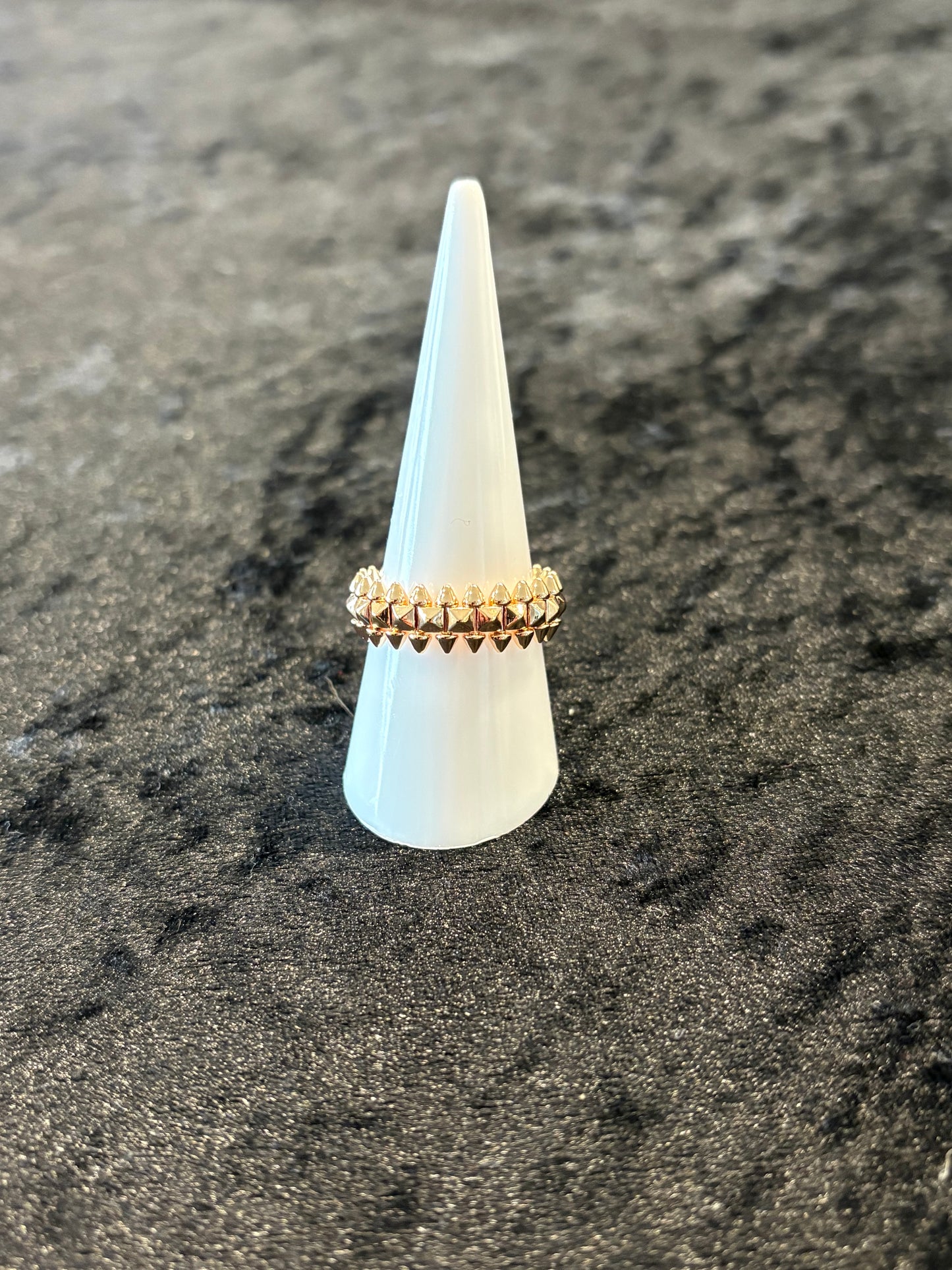 Chic Rose Gold Spike Band