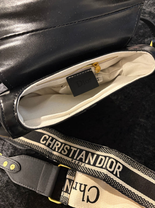 Everyday Black Saddle Bag