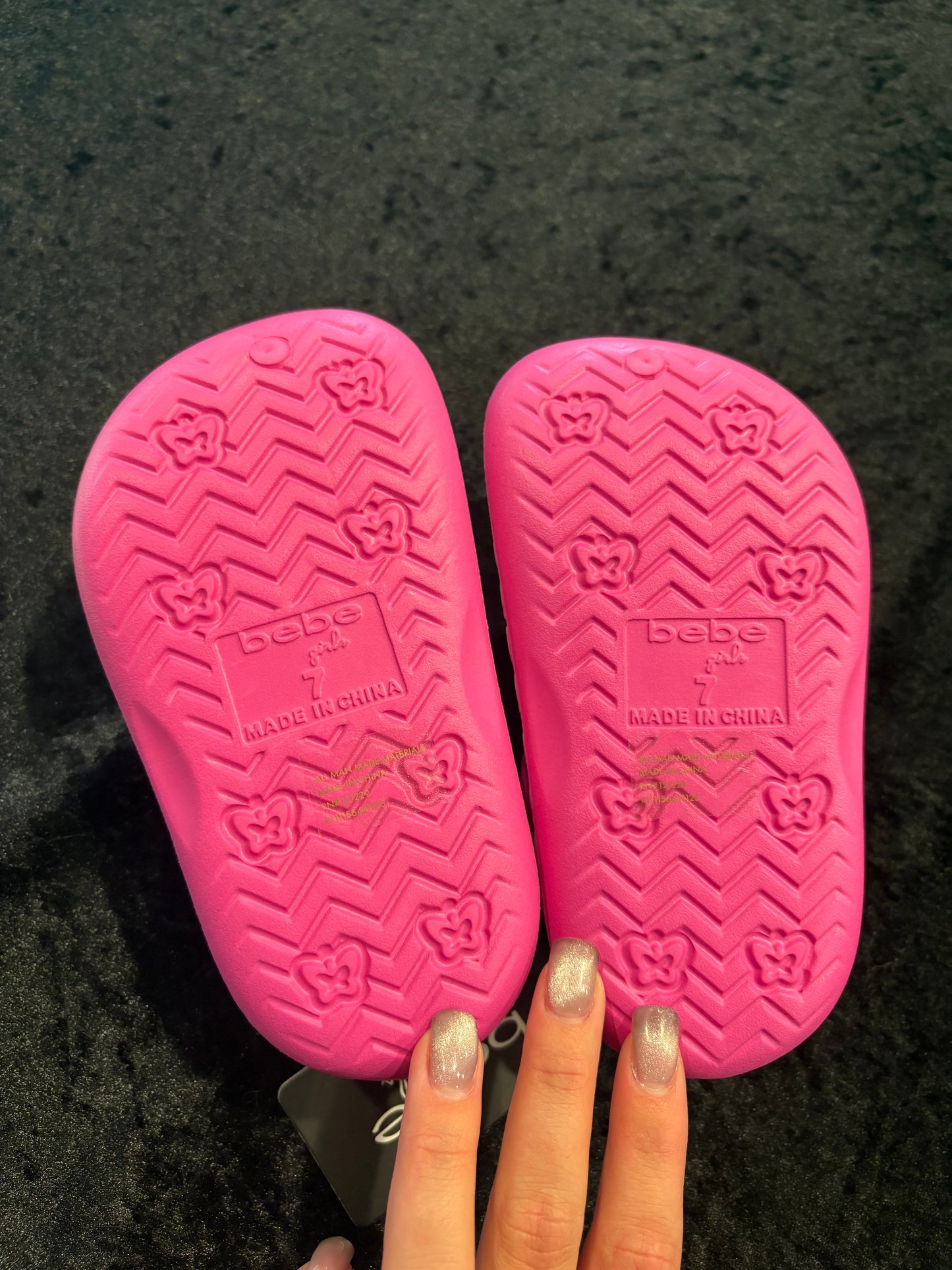 BEBE Fuchsia Charm Clogs – Toddler Size 7 💖✨
