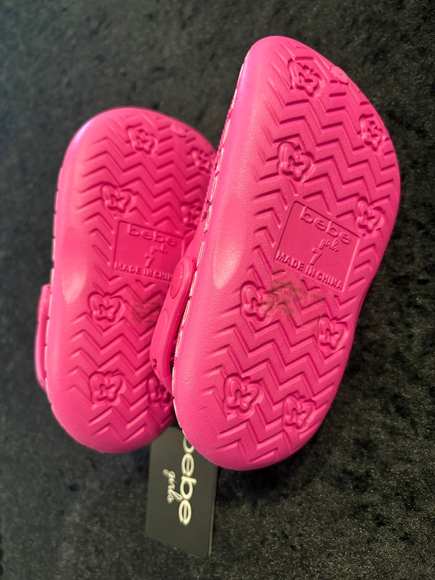 BEBE Fuchsia Charm Clogs – Toddler Size 7 💖✨