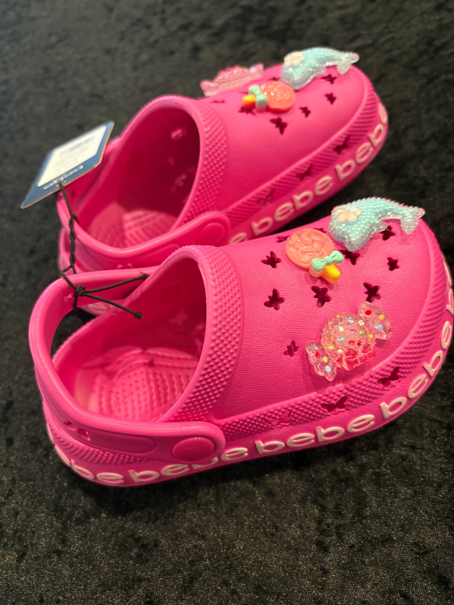 BEBE Fuchsia Charm Clogs – Toddler Size 7 💖✨