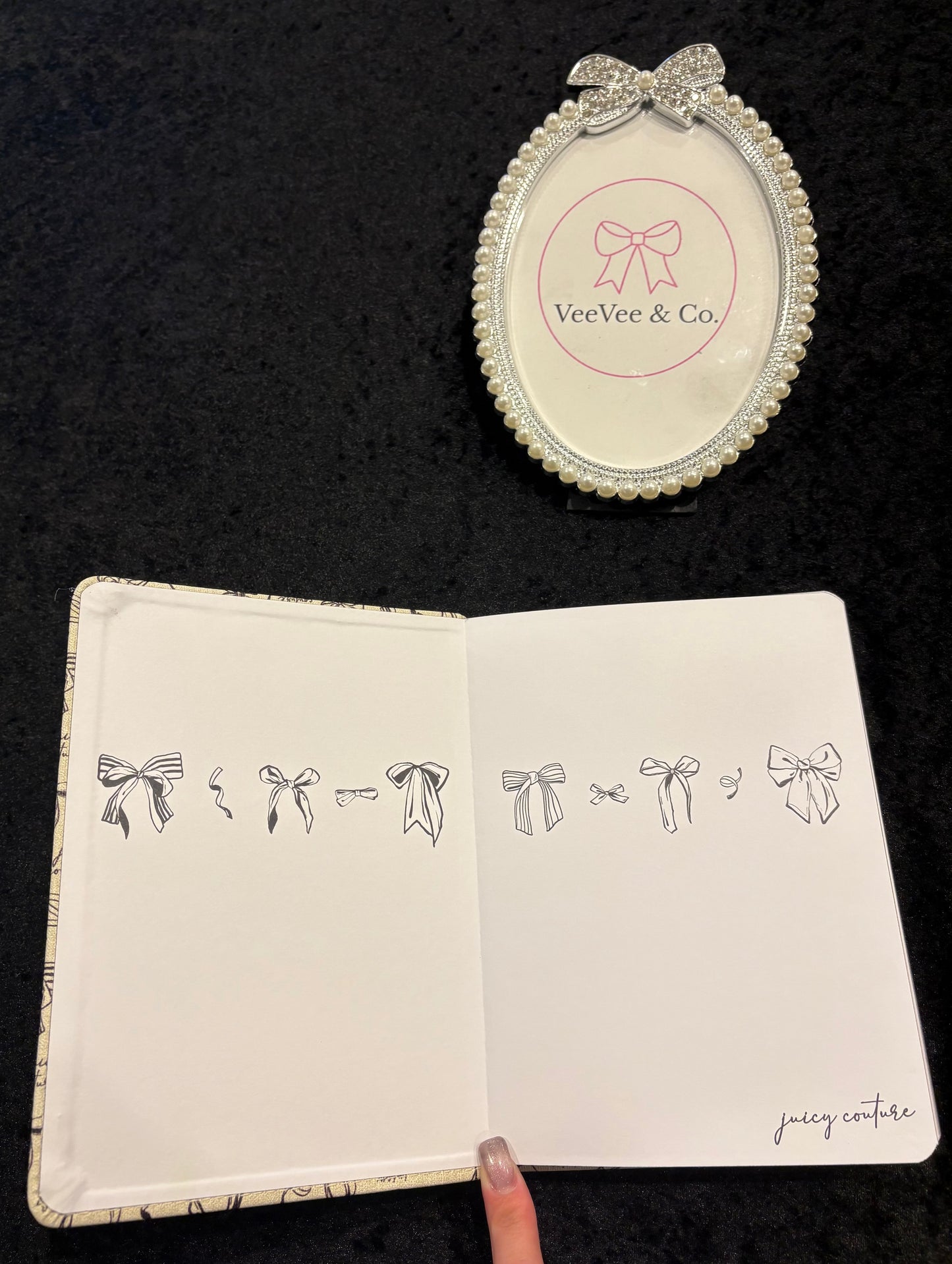 Juicy Couture "Bow-tiful Thoughts" Journal