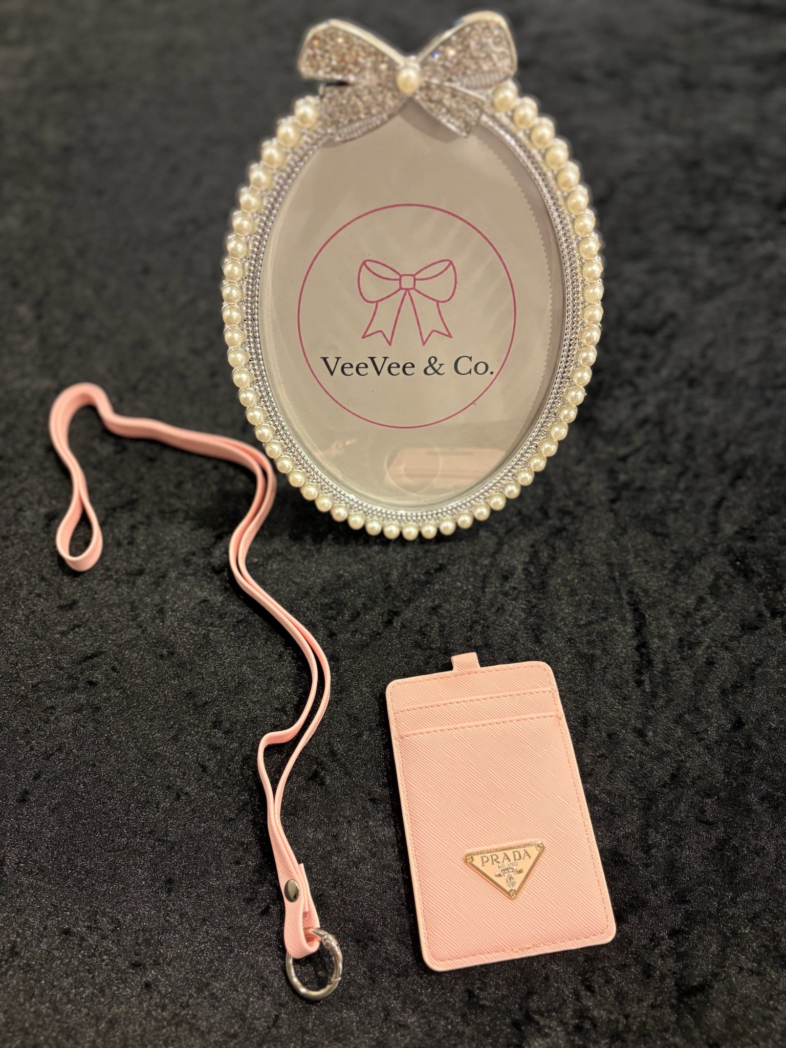 Blush Boss Badge Holder Set