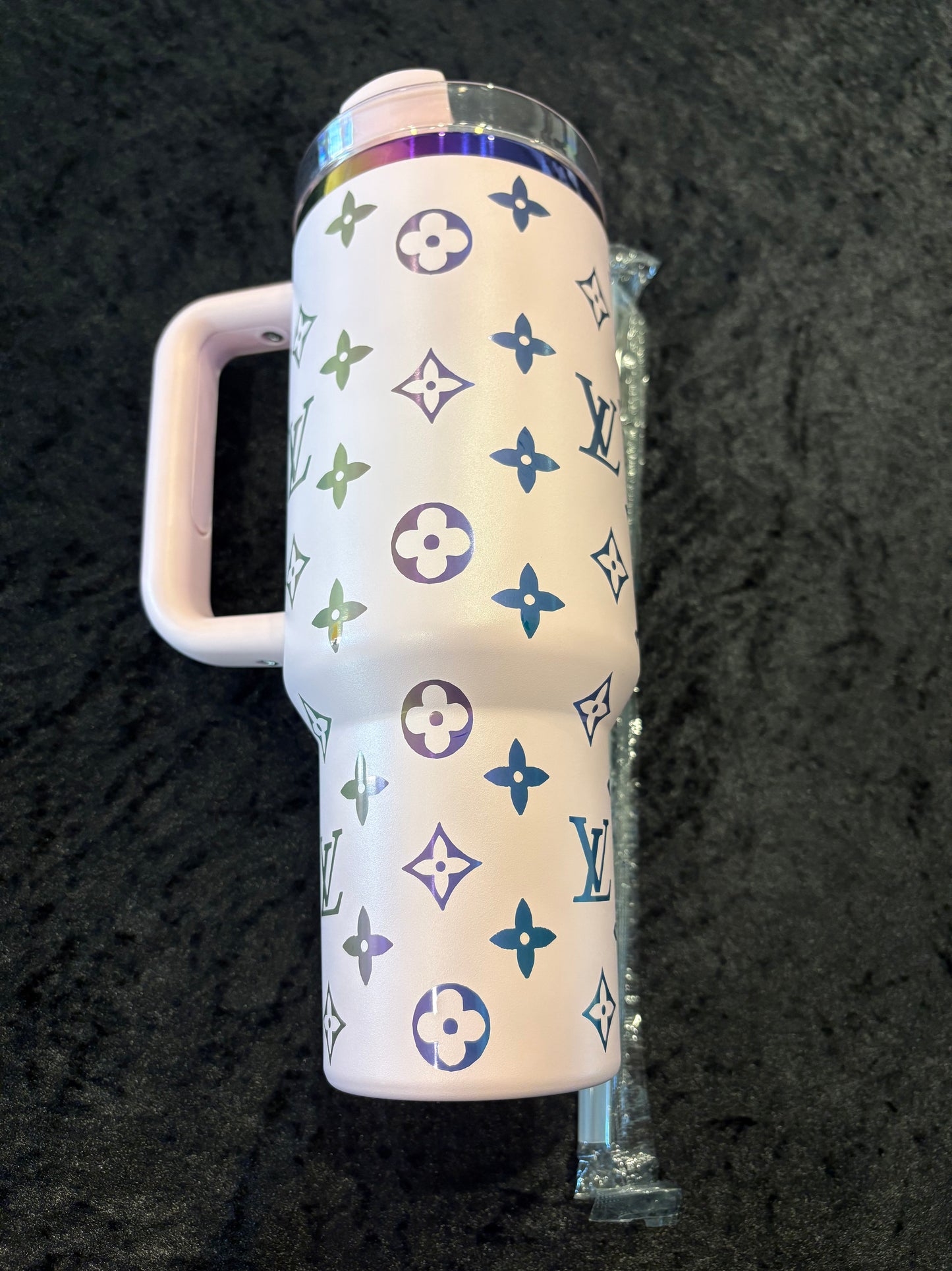 Holographic Dream Tumbler – 40oz
