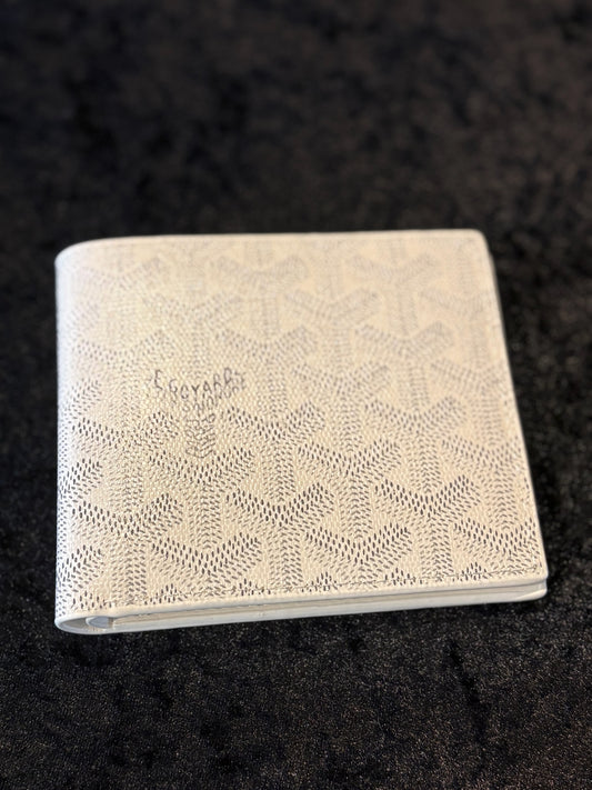 Minimalist Statement Wallet ✧ White Pattern Slim Bifold