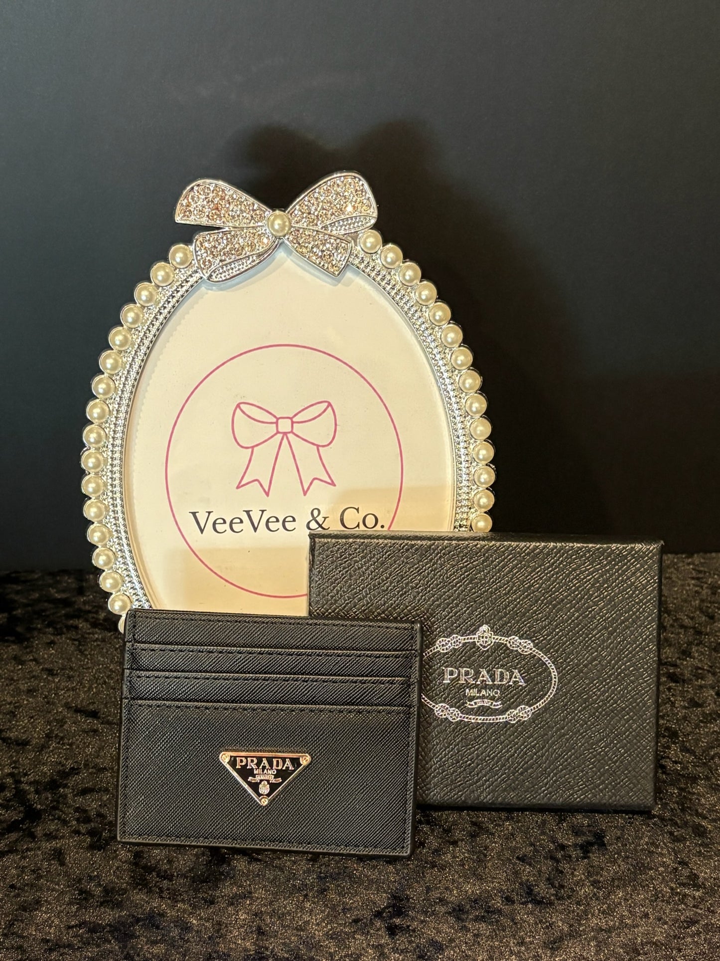 Classically Chic Card Holder