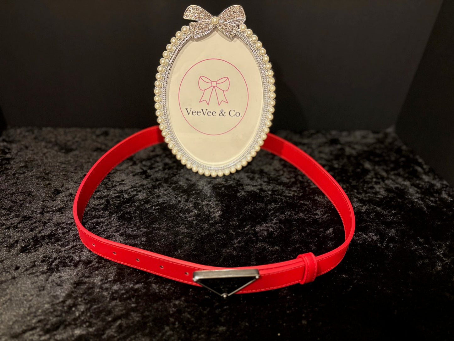 Rouge Icon Waist Belt – Sleek Triangle Statement Buckle