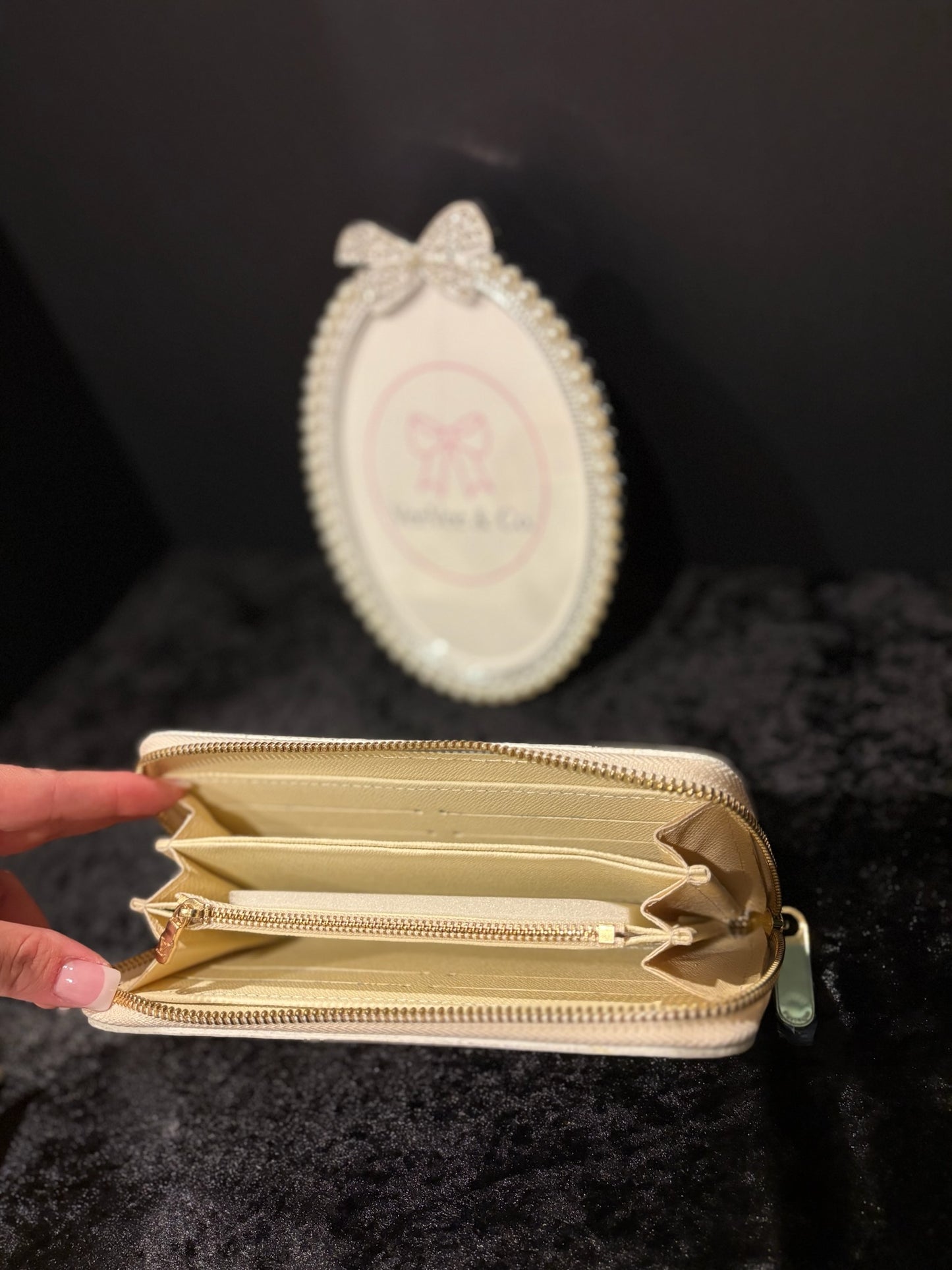 Classic Ivory Check Wallet
