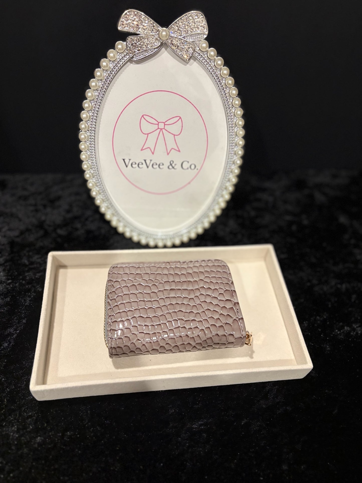 Smoke Python Accordion Card Case