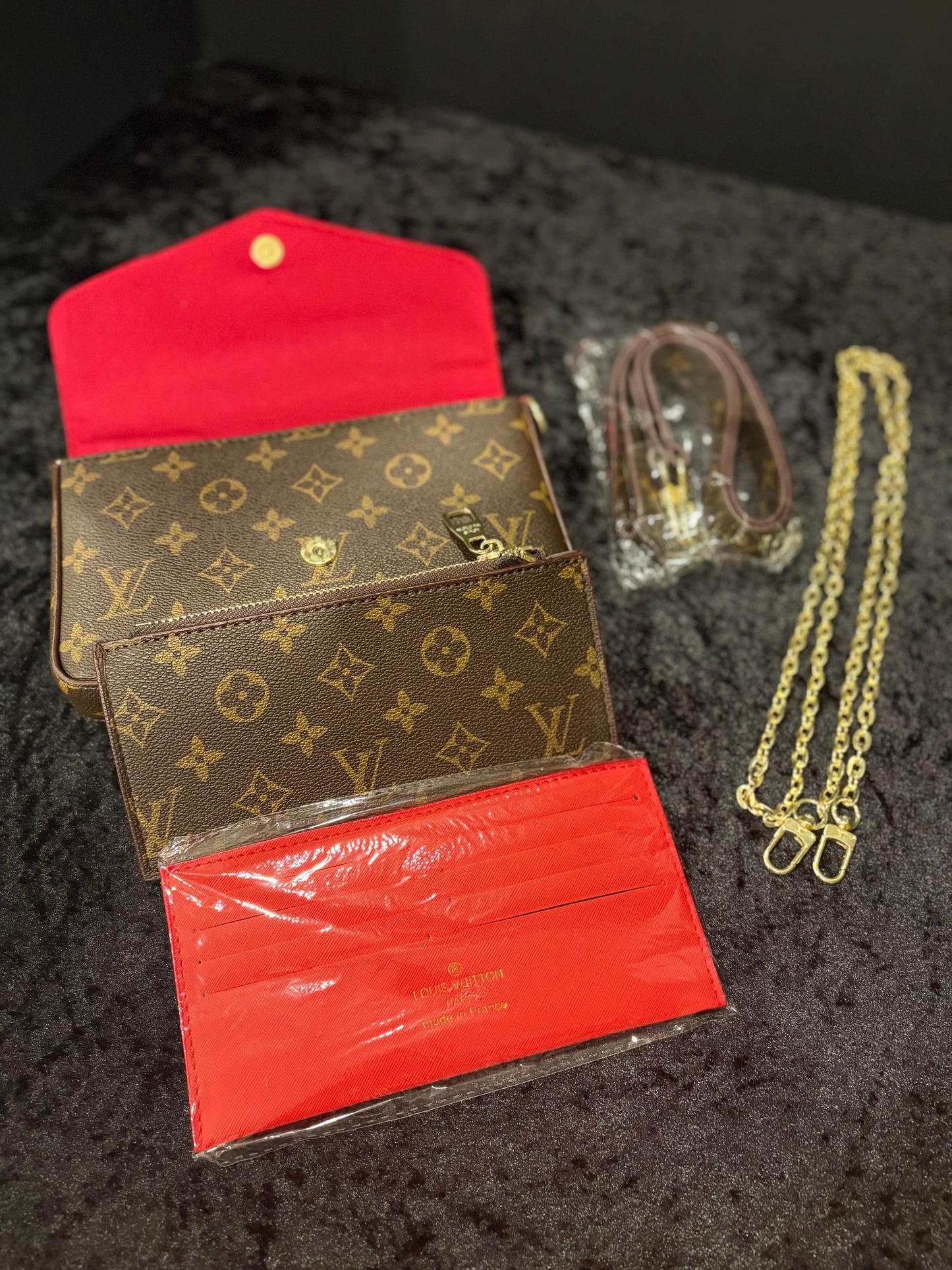 Café Rouge Convertible Bag