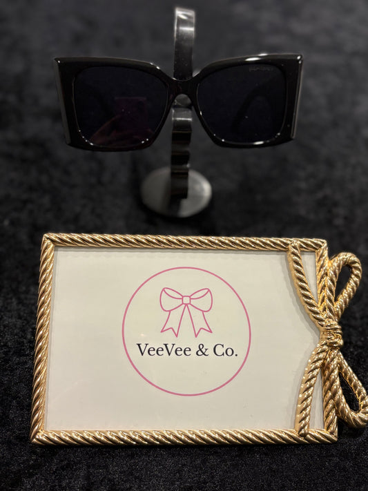 Uptown Glam Oversized Black Sunglasses