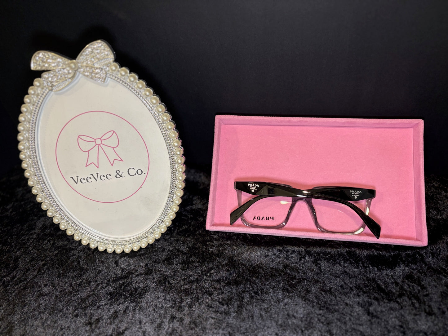 The Fifth Avenue Frames