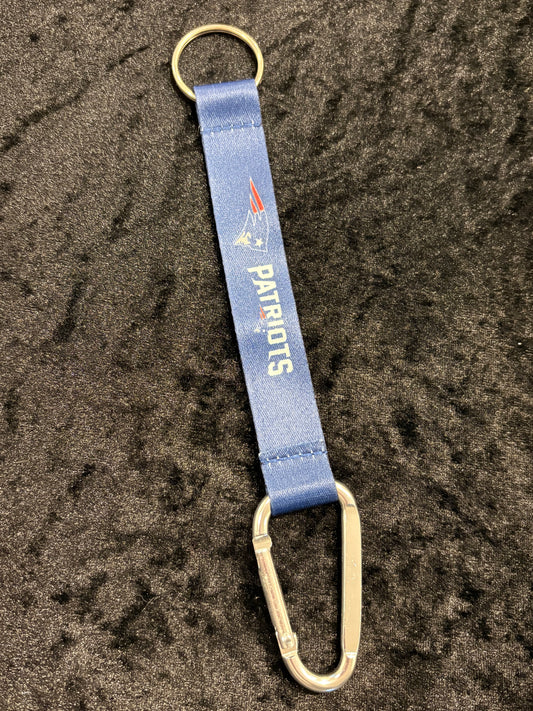 Patriots Clip & Go Keychain | Short Lanyard with Clasp and Ring