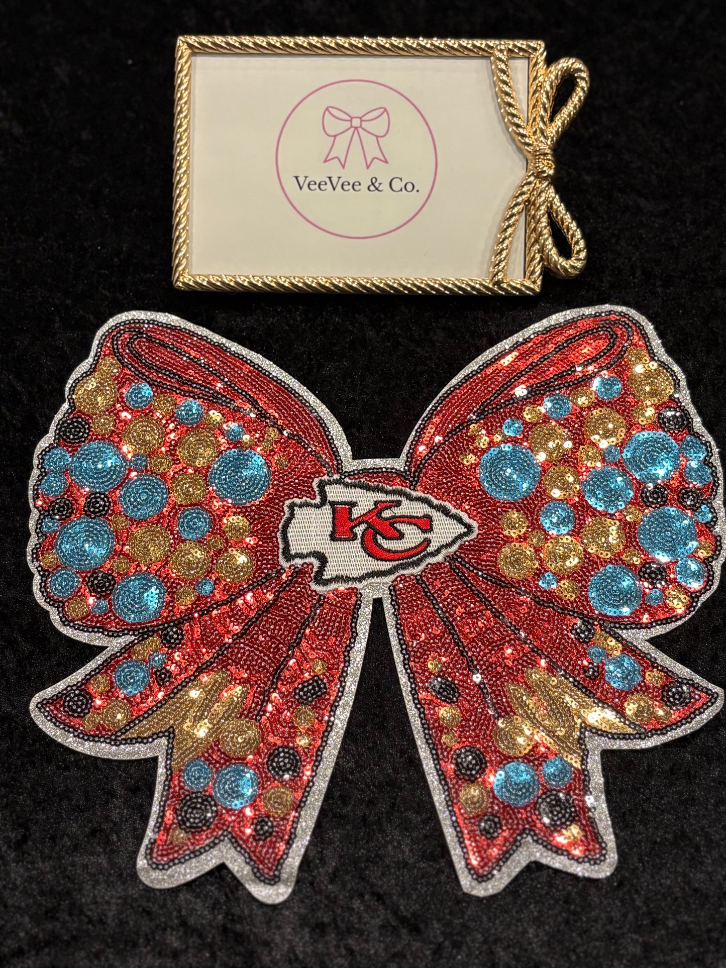 Arrowhead Sparkle Bow Iron-On Patch