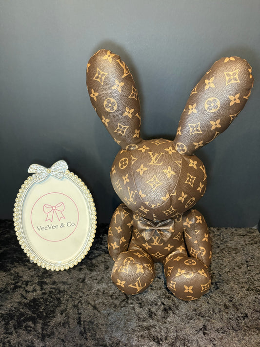 🤎✨ Luxe Faux Leather Collectibles | Bunny & Mule Decor