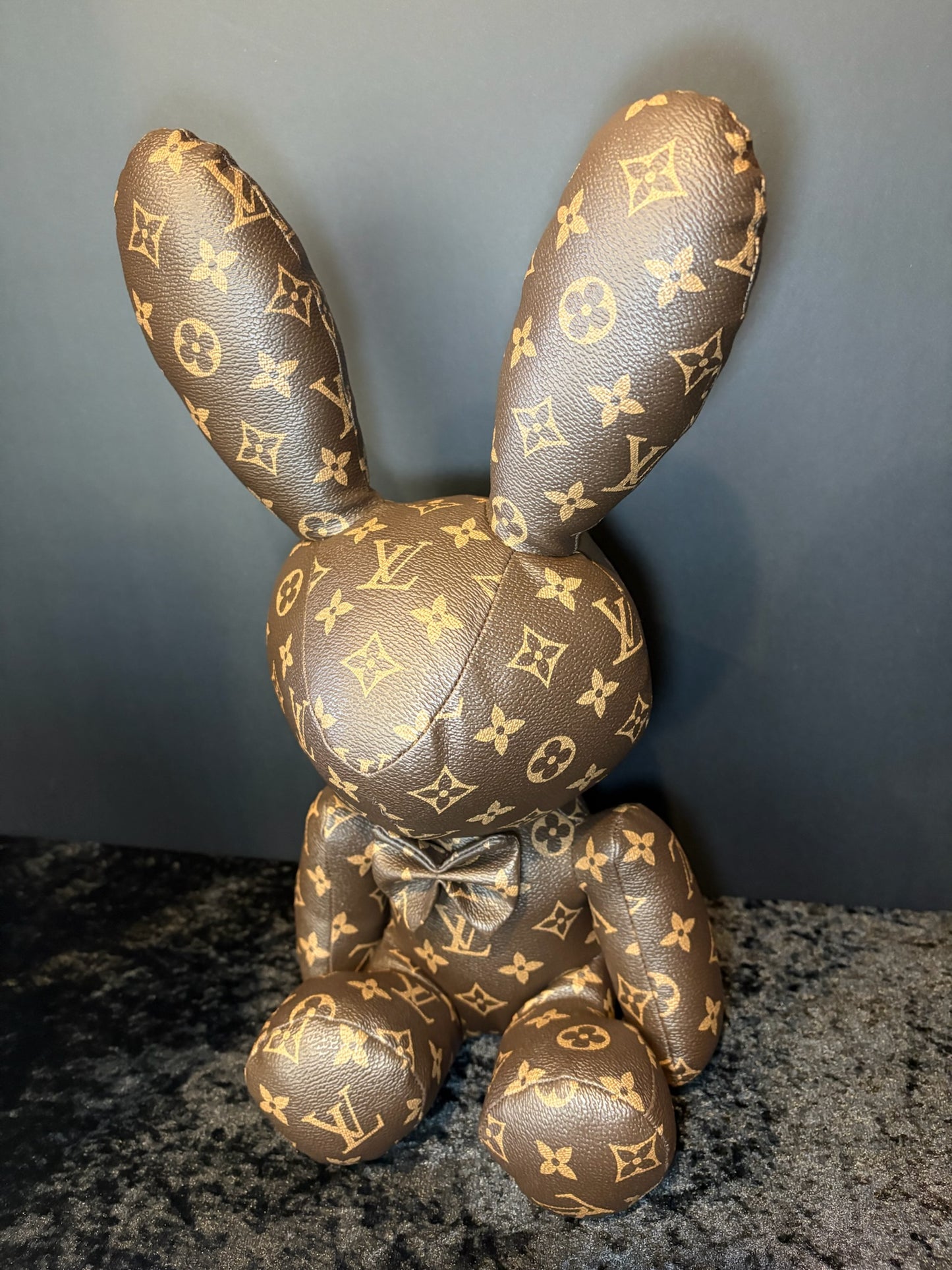 🤎✨ Luxe Faux Leather Collectibles | Bunny & Mule Decor