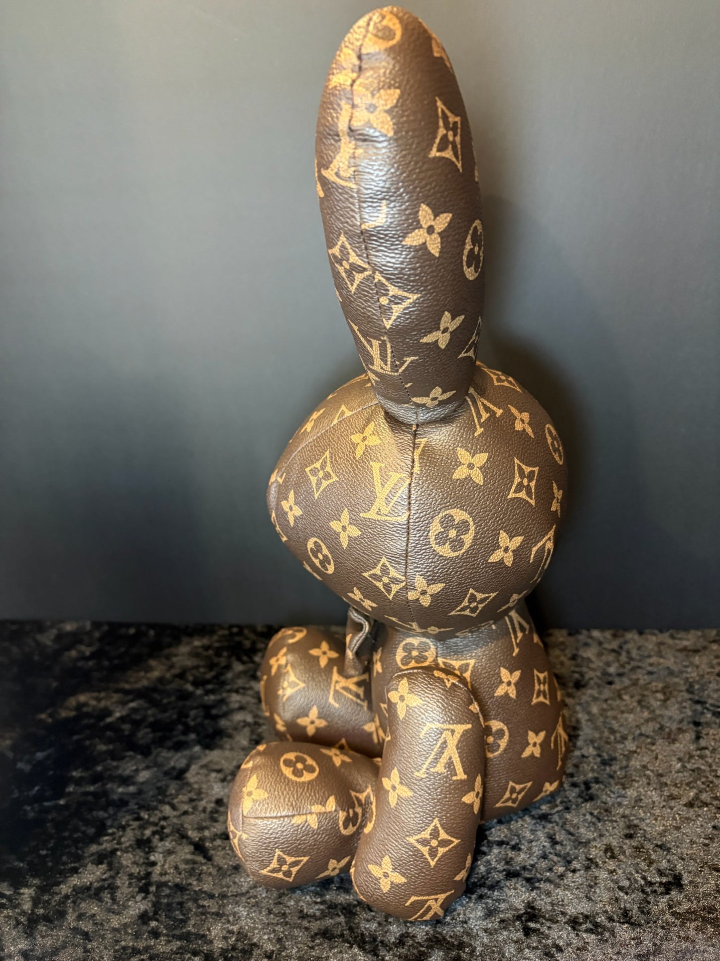 🤎✨ Luxe Faux Leather Collectibles | Bunny & Mule Decor