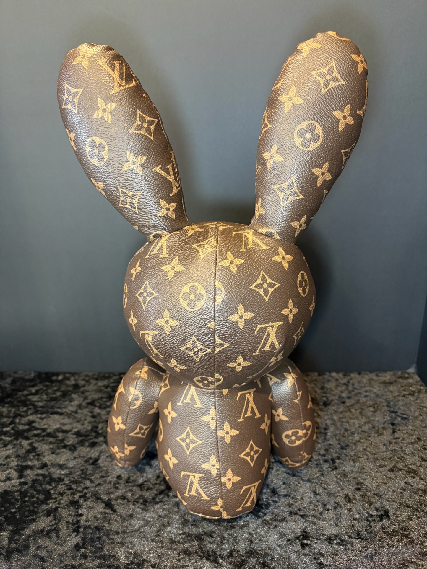 🤎✨ Luxe Faux Leather Collectibles | Bunny & Mule Decor