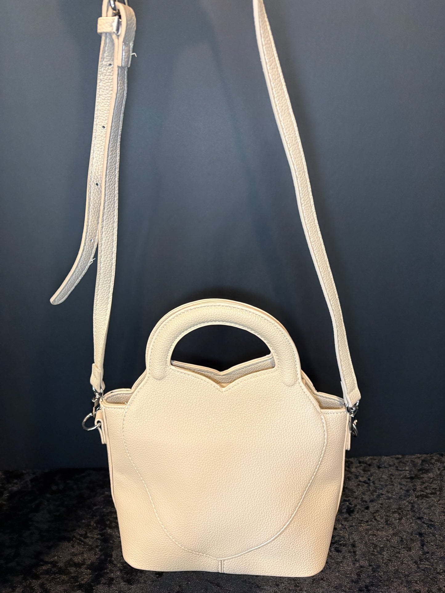 ✨🤍 Everyday Elegance Crossbody | Tan Chain Accent Bag