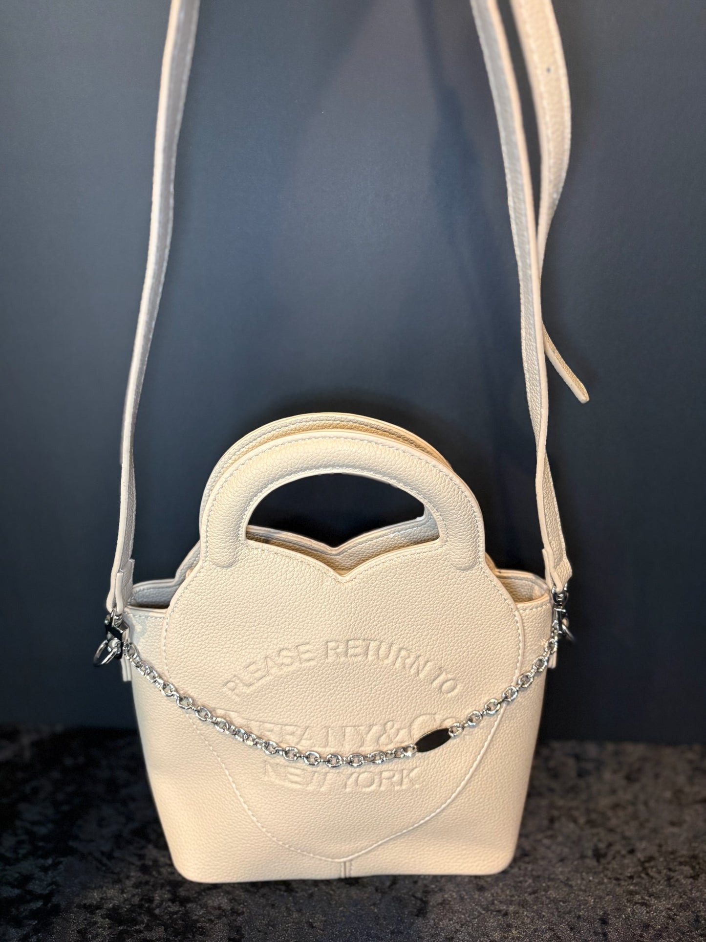 ✨🤍 Everyday Elegance Crossbody | Tan Chain Accent Bag
