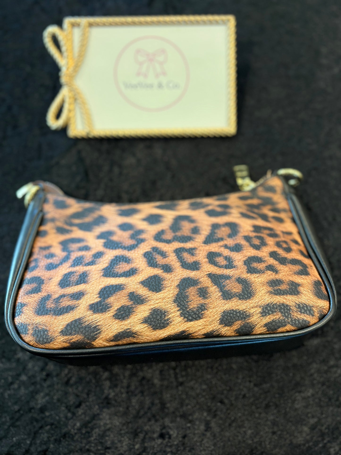 Wild Luxe Handbag – Cheetah Print Convertible Crossbody