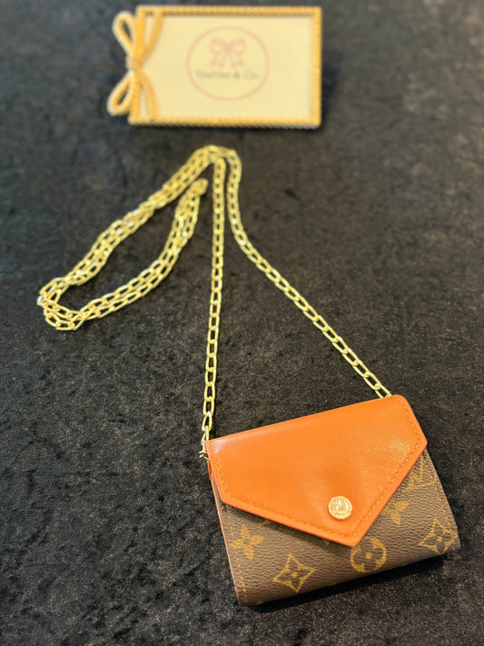 Night Out Essential Card Holder – Chain Strap Edition