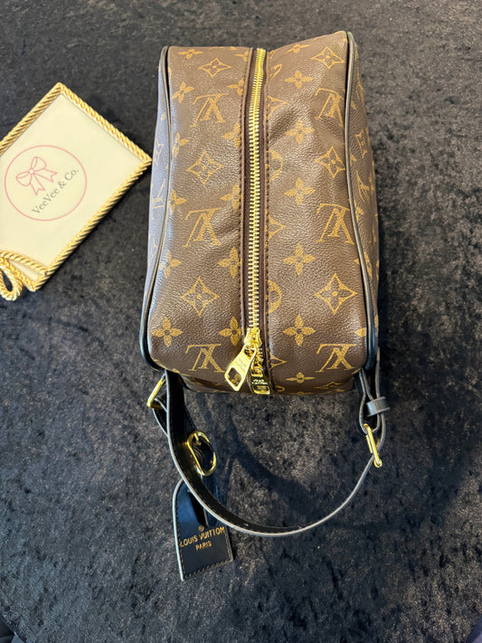 The Essential Travel Bag