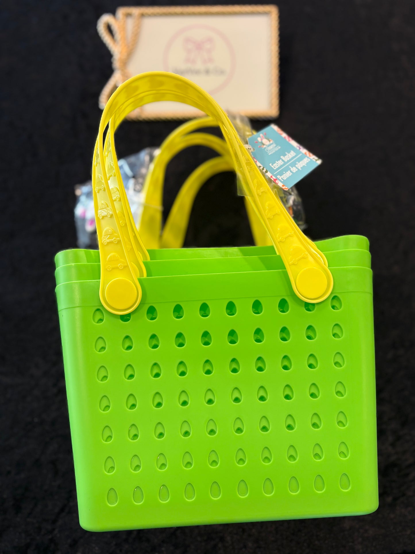 The Sunny Days Carry Tote