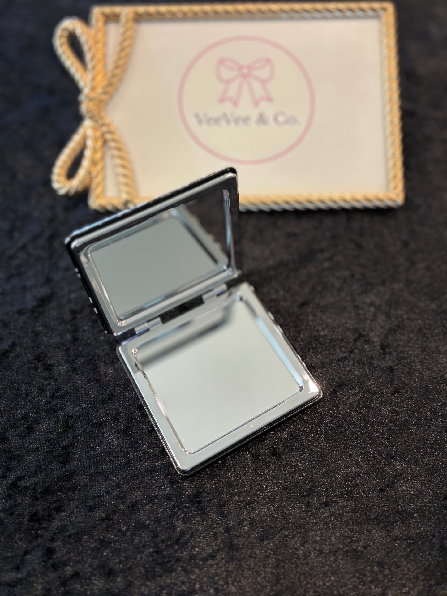 Street Chic Compact Mirror