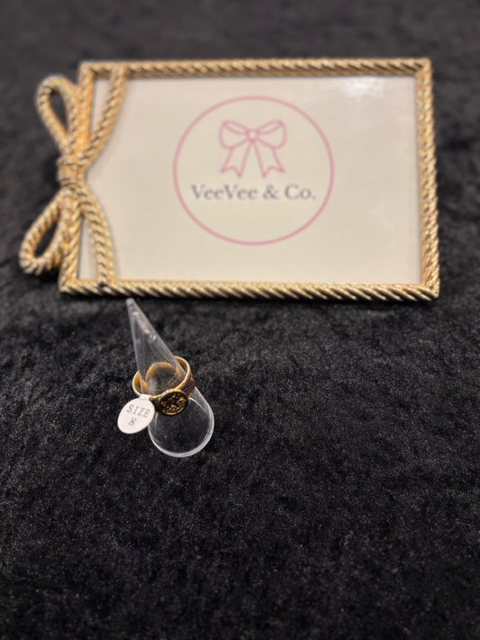 Iconic Style Ring ~ SIZE 8